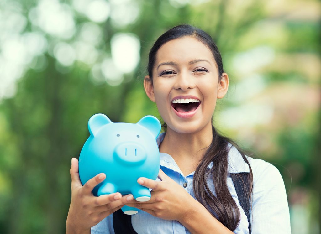 college student managing money
